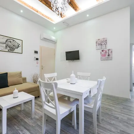 Apartment Premium